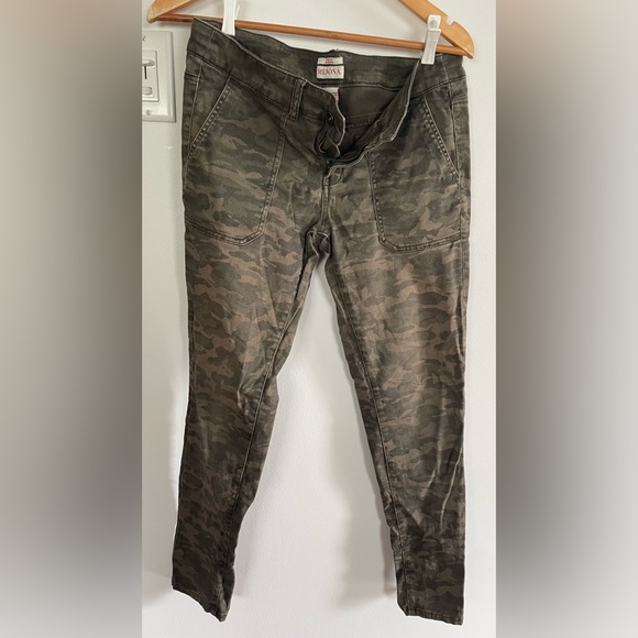 Stretchy, modern fit pants - Picture 2 of 6